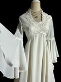 Elegant Wedding Dress A Line Crew Neck Long Sleeve Wedding Dress HZ0319