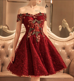 Vintage Burgundy Floral Applique Off-the-shoulder Design A-line Tulle Party Dress Homecoming Dress HZ0319